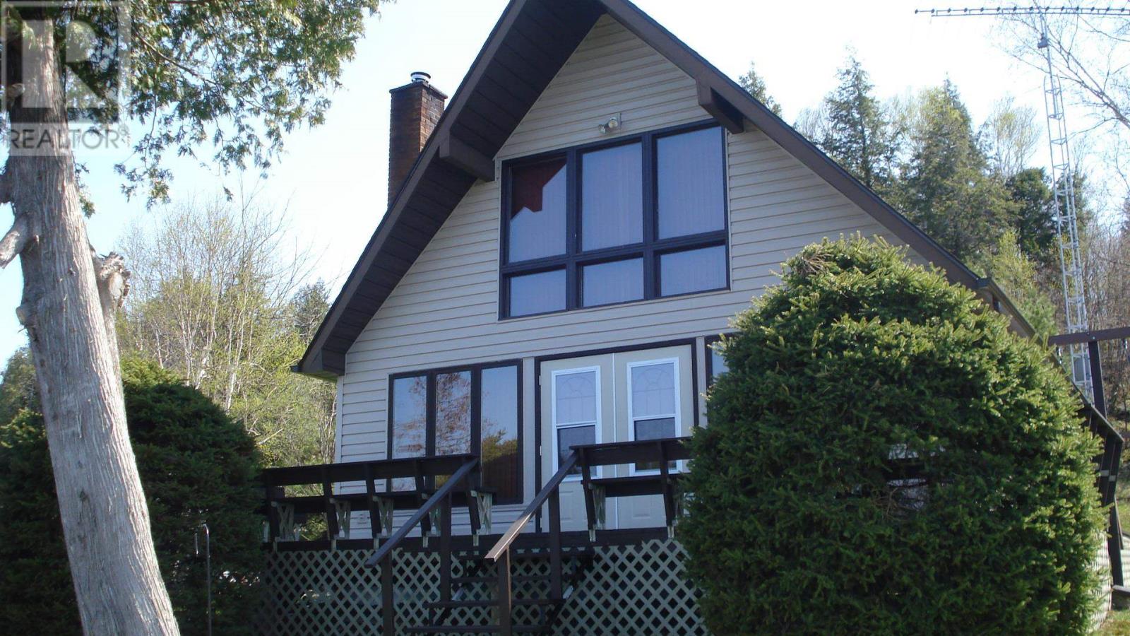 109 Cressey Rd, Thessalon, Ontario  P0R 1L0 - Photo 2 - SM260393