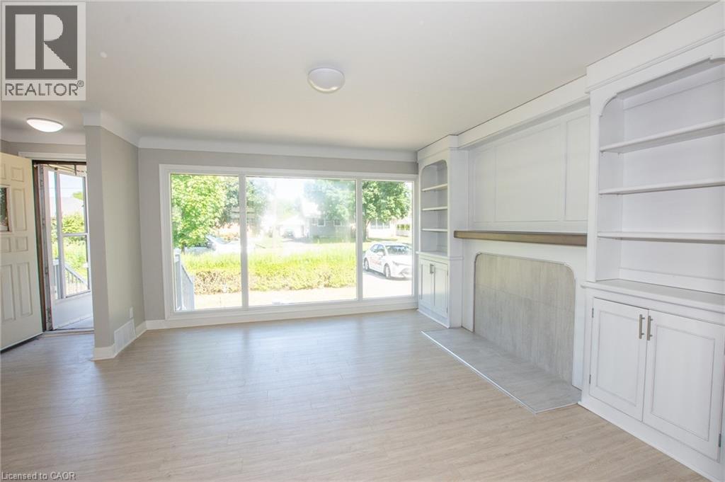 21 Brisbane Glen Unit# Main, St. Catharines, Ontario  L2N 3L1 - Photo 3 - 40815516