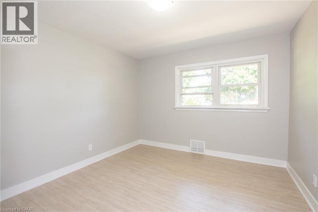 21 Brisbane Glen Unit# Main, St. Catharines, Ontario  L2N 3L1 - Photo 9 - 40815516