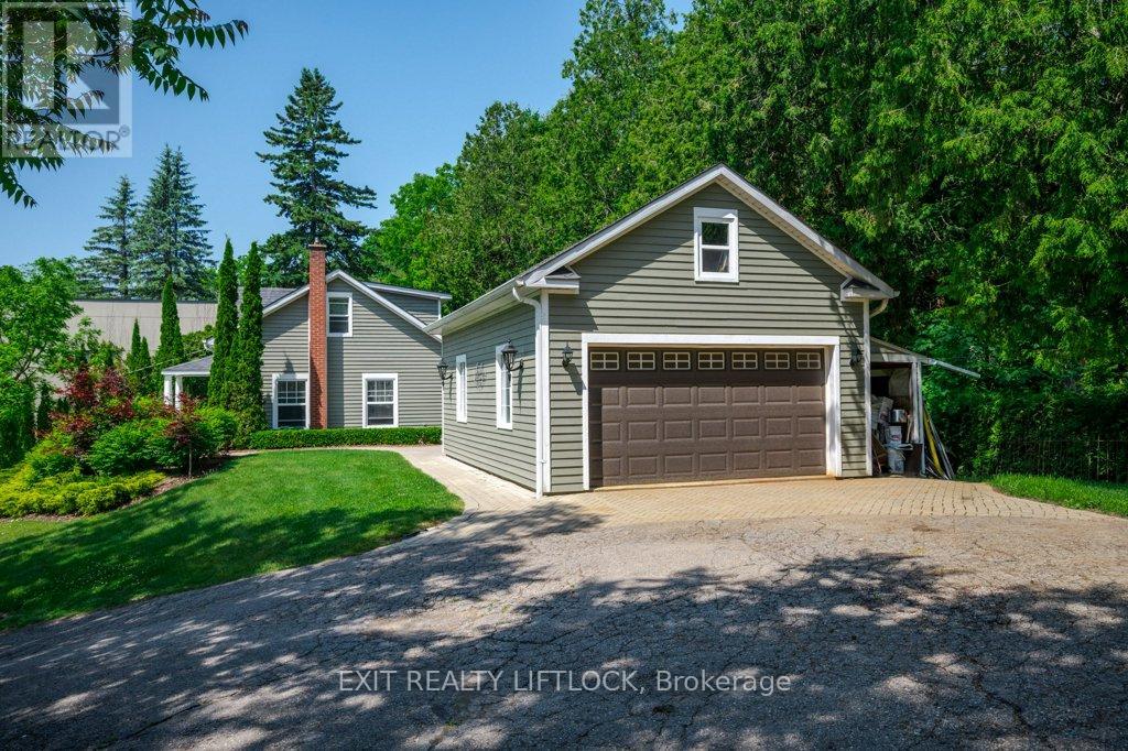 12 Cumberland Street, Port Hope, Ontario  L1A 1Z5 - Photo 3 - X12934094