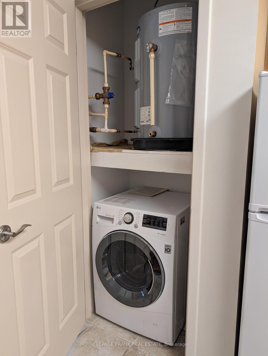 425 - 240 Chapel Street, Cobourg, Ontario  K9A 0E3 - Photo 10 - X12934160