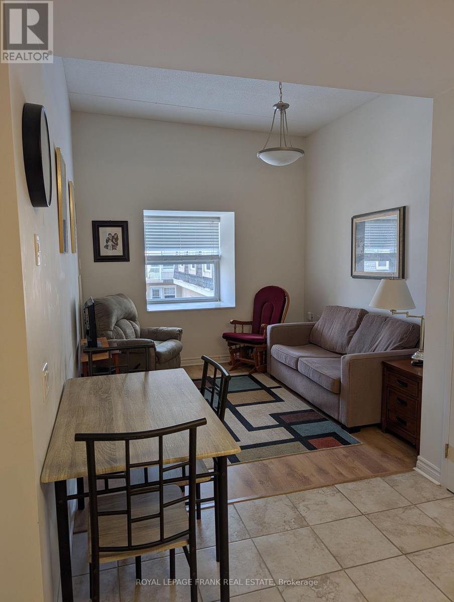 425 - 240 Chapel Street, Cobourg, Ontario  K9A 0E3 - Photo 11 - X12934160