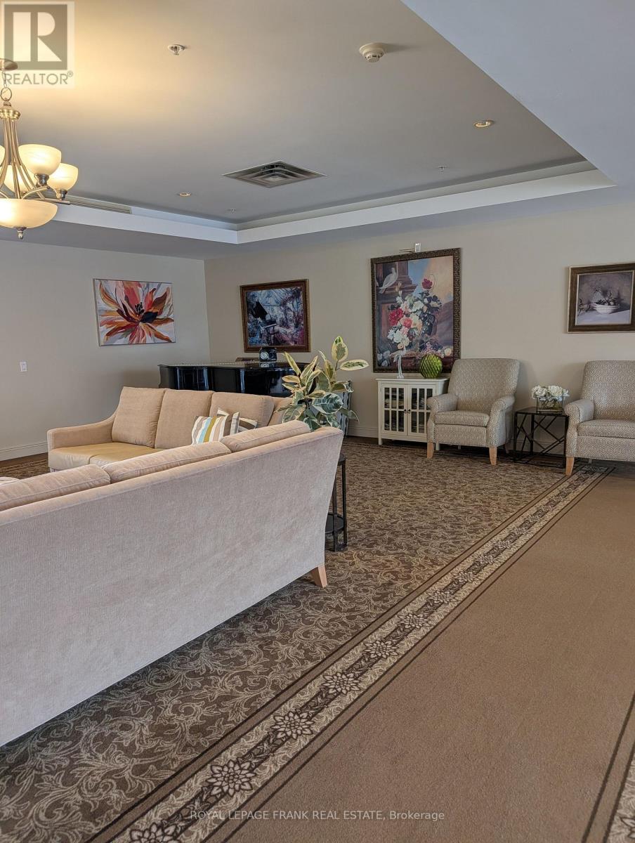 425 - 240 Chapel Street, Cobourg, Ontario  K9A 0E3 - Photo 18 - X12934160