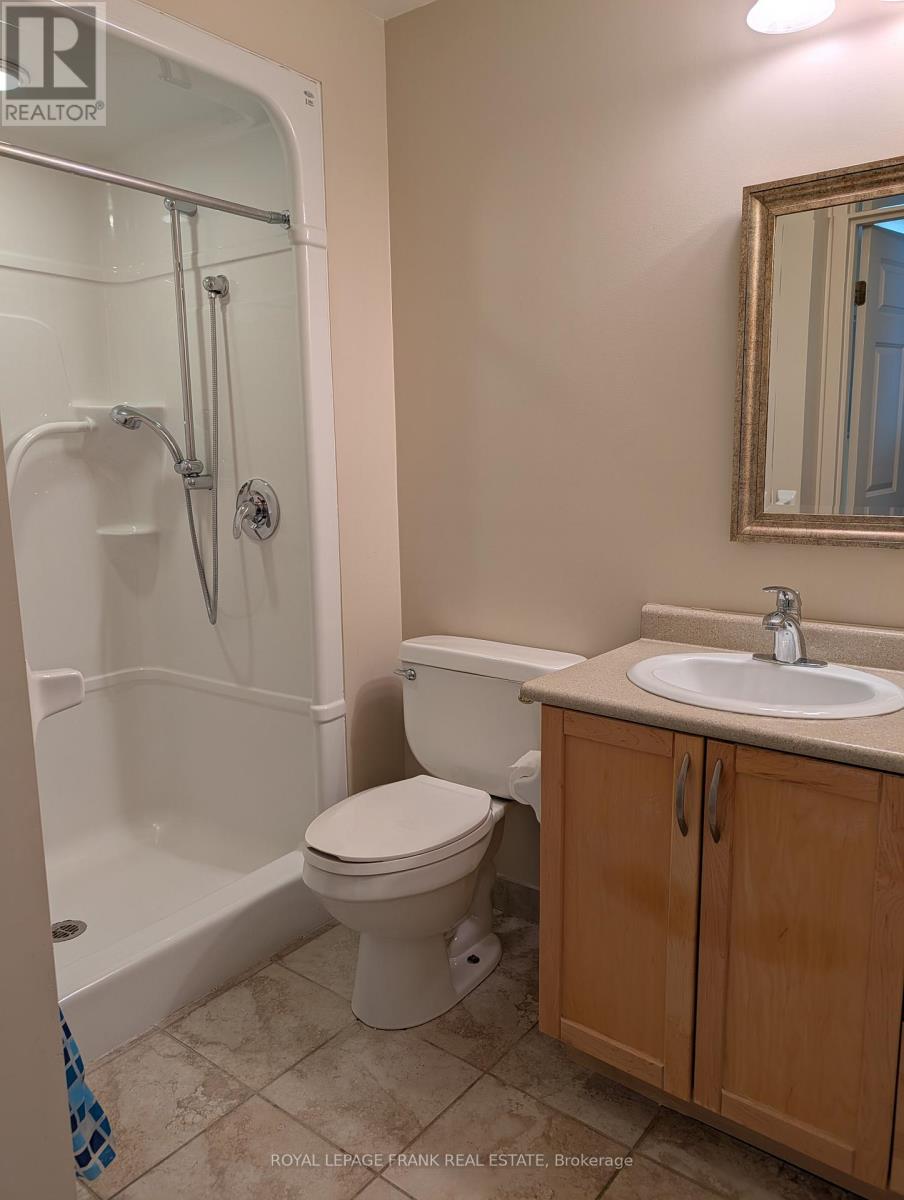 425 - 240 Chapel Street, Cobourg, Ontario  K9A 0E3 - Photo 7 - X12934160