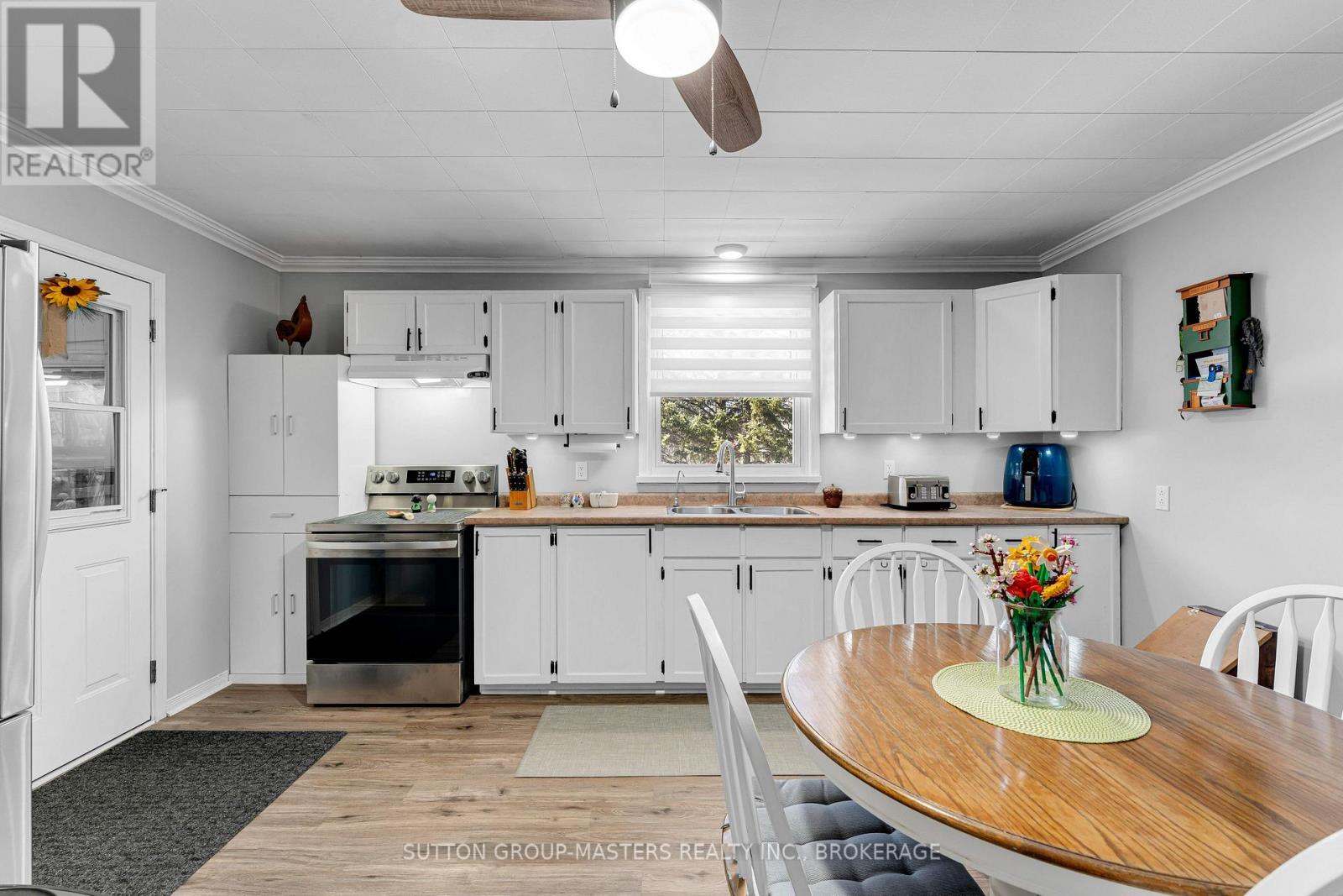 469 Lyndhurst Road, Leeds And The Thousand Islands, Ontario  K0E 1N0 - Photo 12 - X12934142