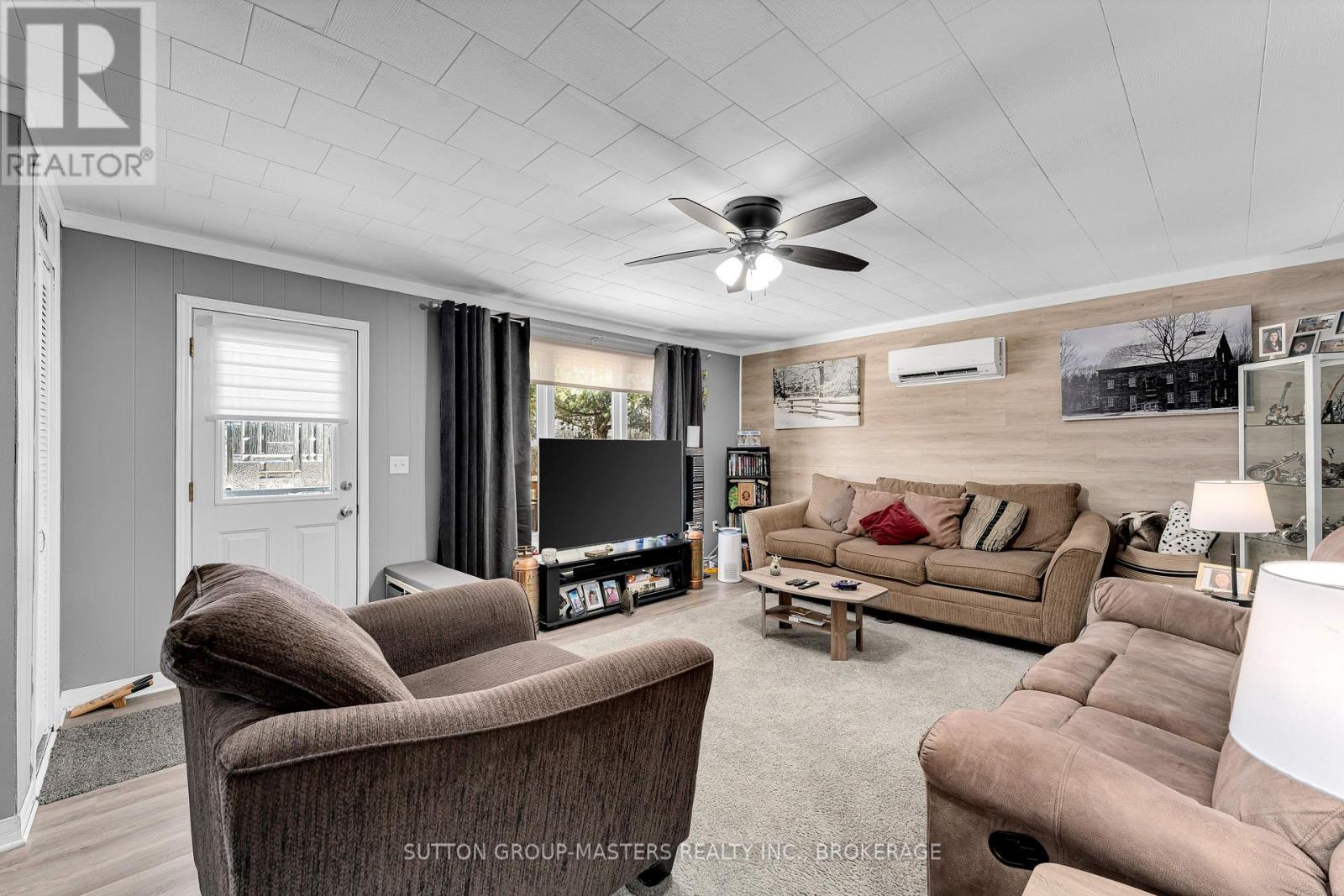 469 Lyndhurst Road, Leeds And The Thousand Islands, Ontario  K0E 1N0 - Photo 5 - X12934142