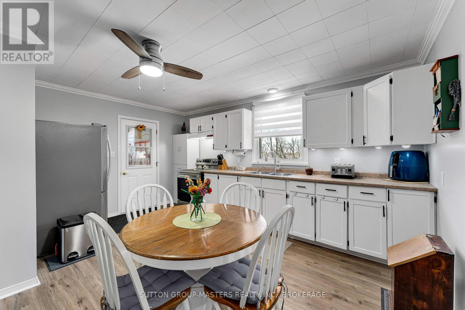 469 Lyndhurst Road, Leeds And The Thousand Islands, Ontario  K0E 1N0 - Photo 9 - X12934142