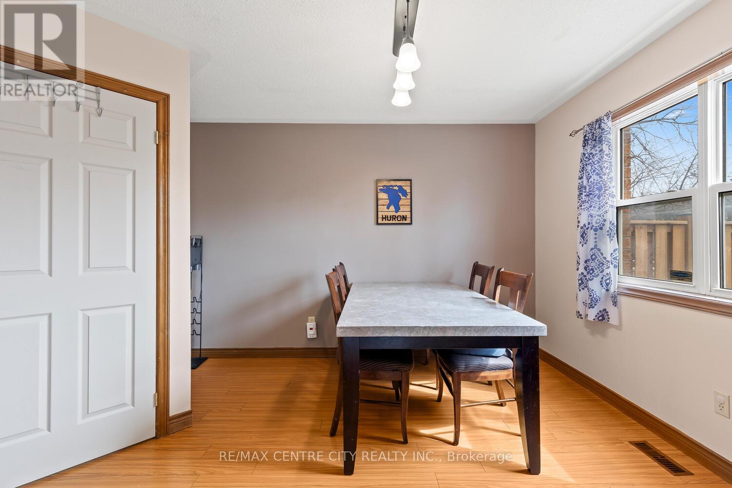 1 - 20 Kernohan Parkway, London South, Ontario  N6J 4Y3 - Photo 11 - X12934128