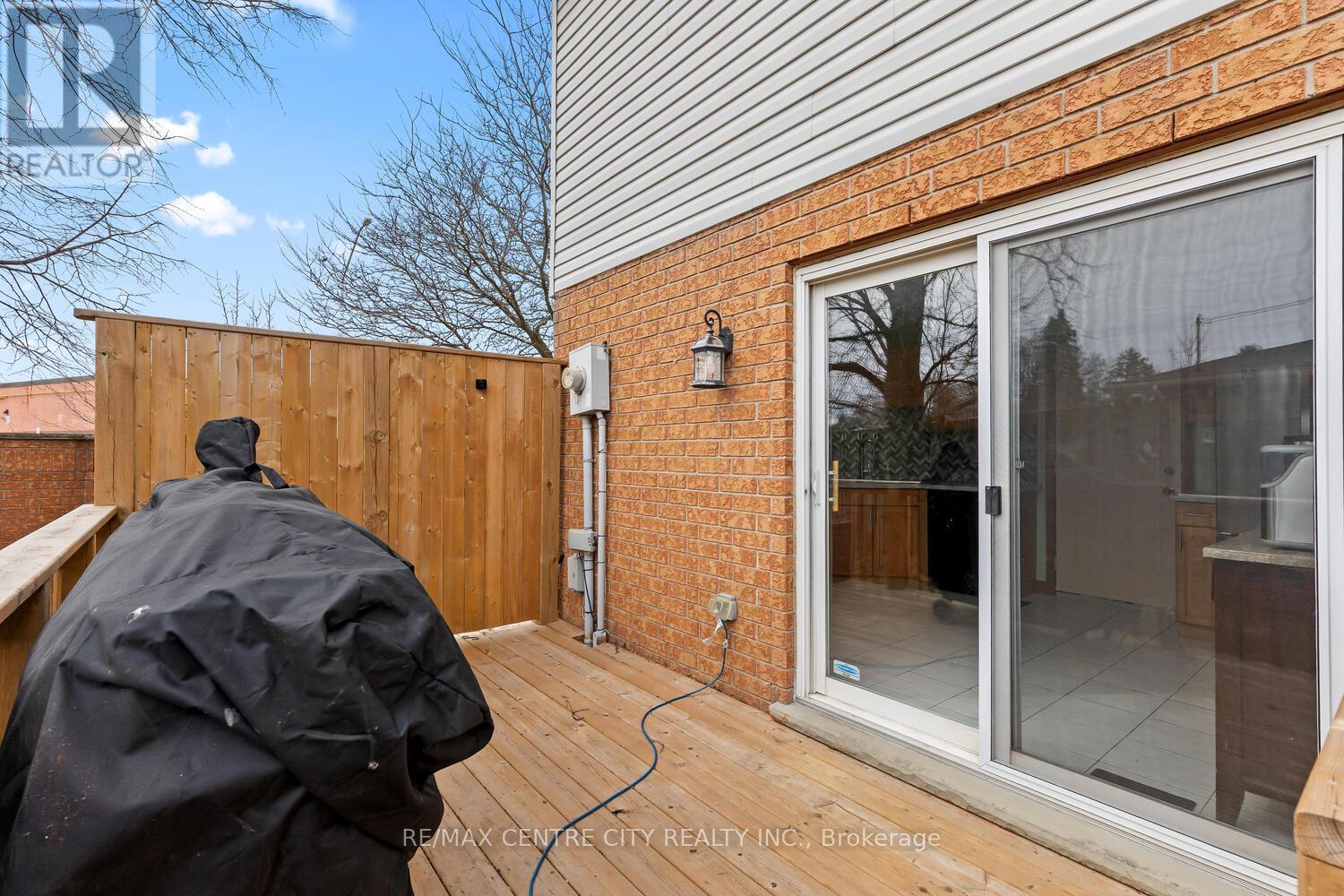 1 - 20 Kernohan Parkway, London South, Ontario  N6J 4Y3 - Photo 33 - X12934128