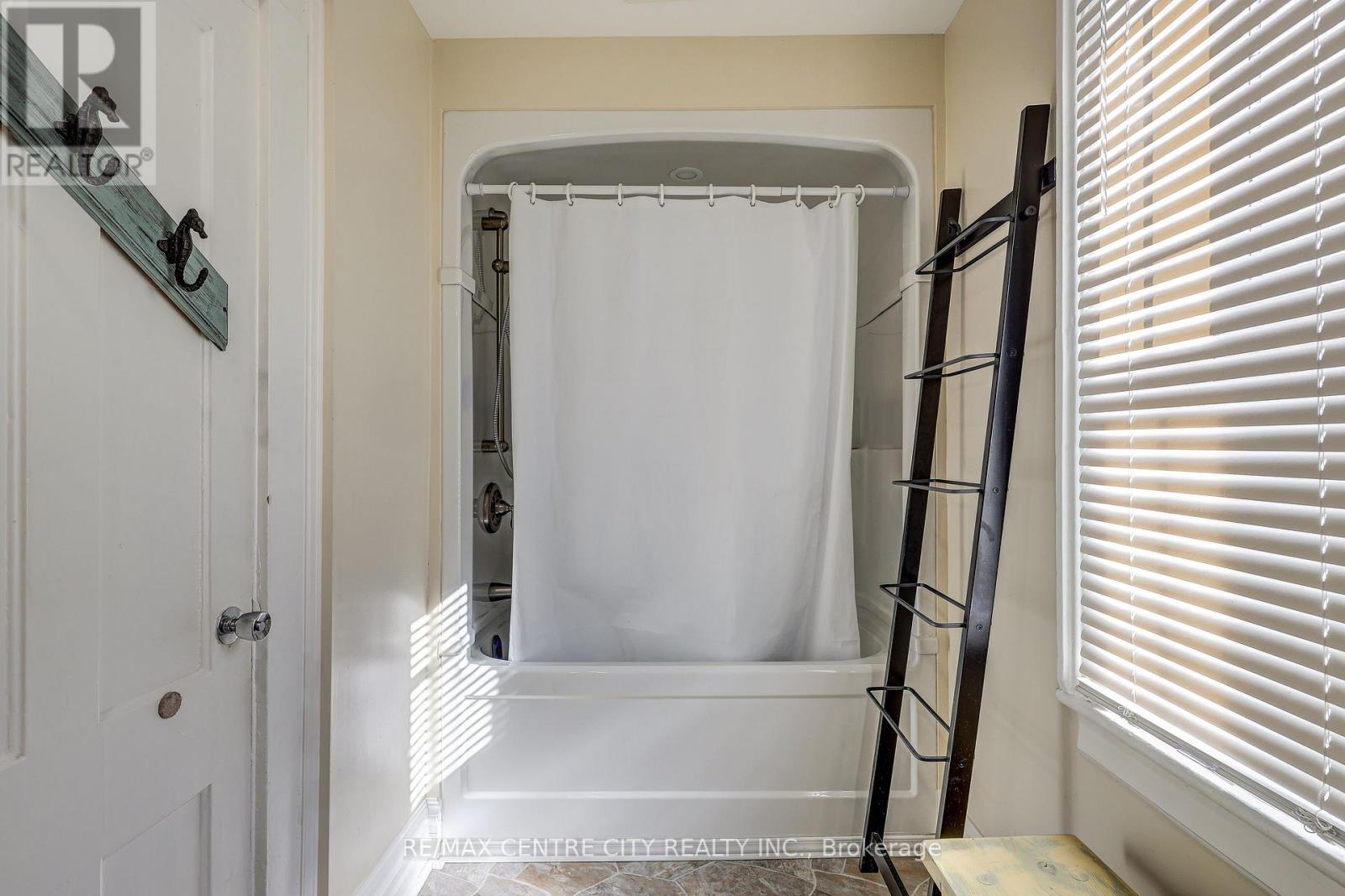 316 Talbot Street E, Aylmer, Ontario  N5H 1H9 - Photo 13 - X12934168