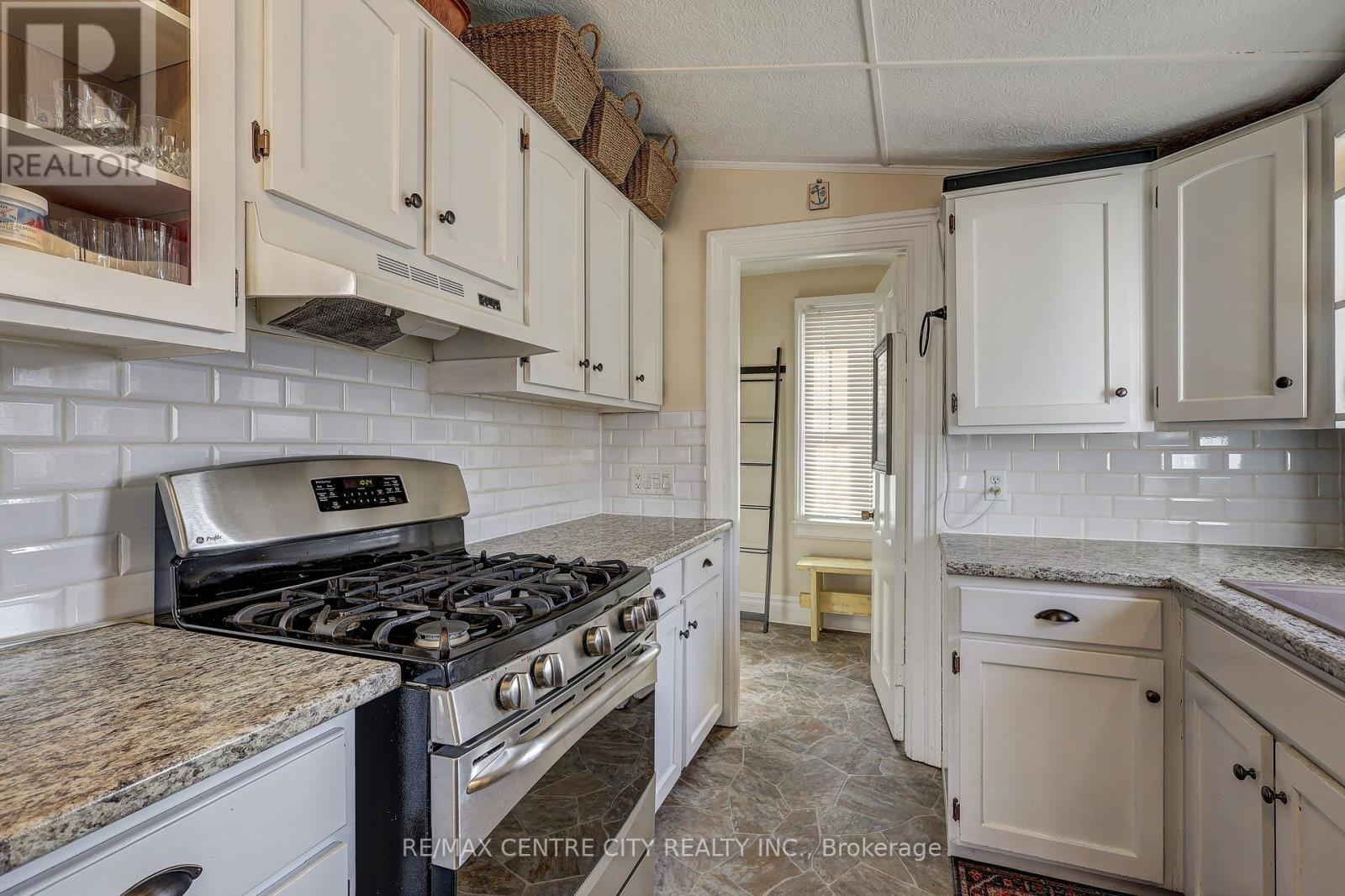 316 Talbot Street E, Aylmer, Ontario  N5H 1H9 - Photo 9 - X12934168