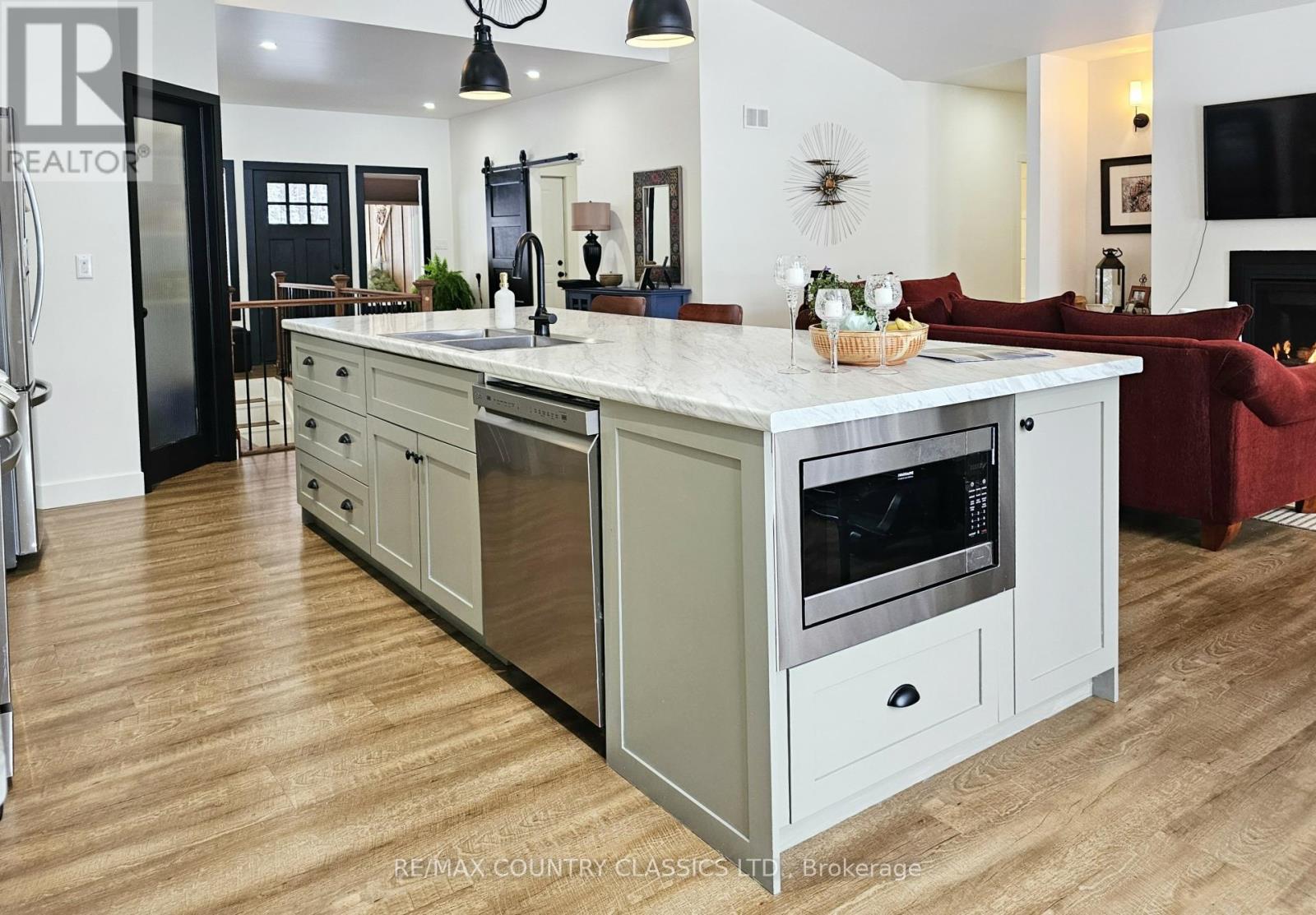 253 Grunwald Road, Madawaska Valley, Ontario  K0J 1L0 - Photo 10 - X12934096