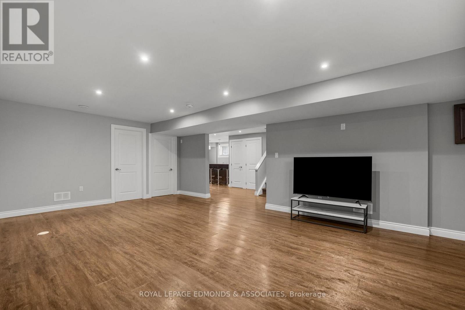 87 Dickson Street, Pembroke, Ontario  K8A 2W8 - Photo 25 - X12934140