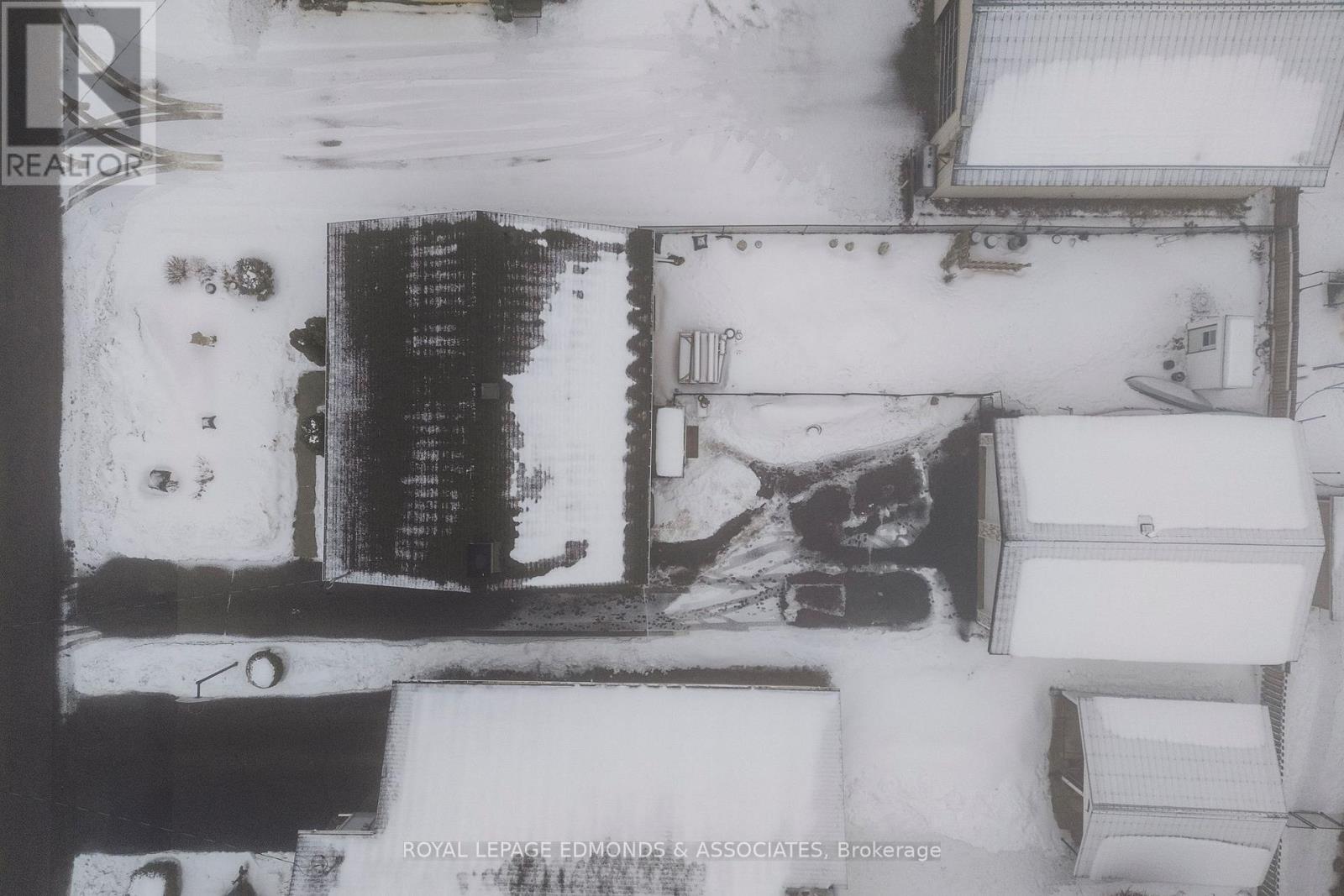 87 Dickson Street, Pembroke, Ontario  K8A 2W8 - Photo 33 - X12934140