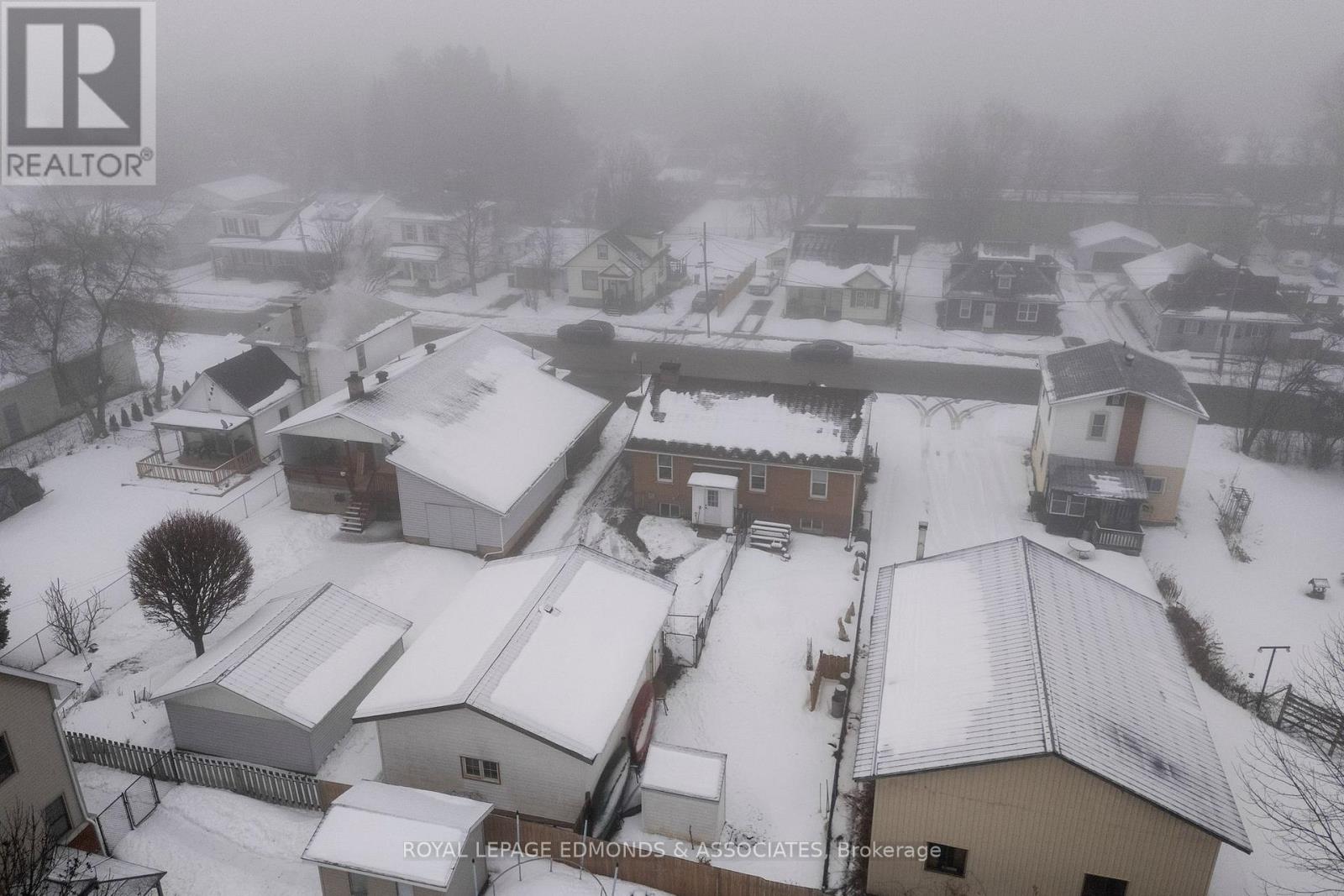 87 Dickson Street, Pembroke, Ontario  K8A 2W8 - Photo 4 - X12934140