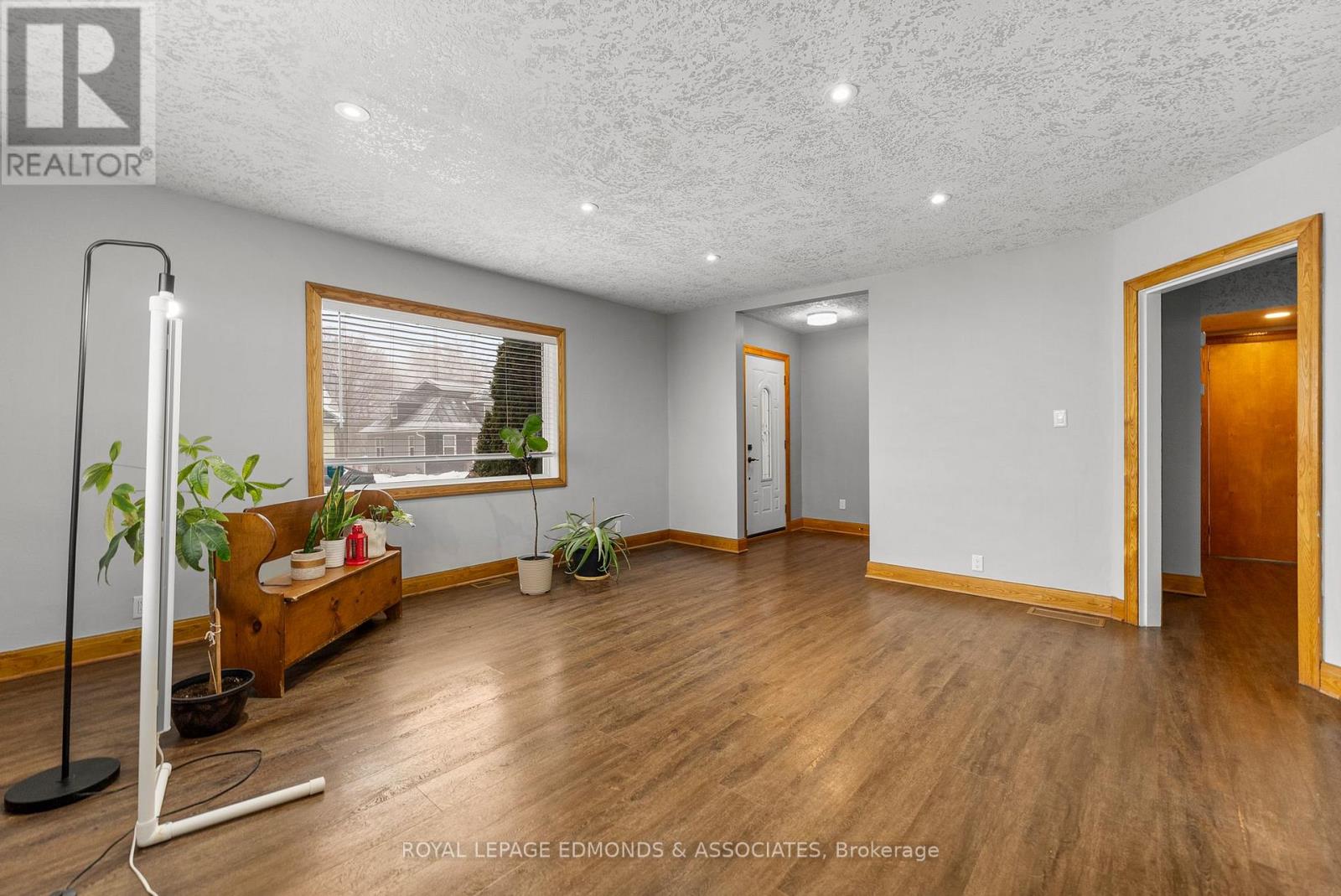 87 Dickson Street, Pembroke, Ontario  K8A 2W8 - Photo 7 - X12934140