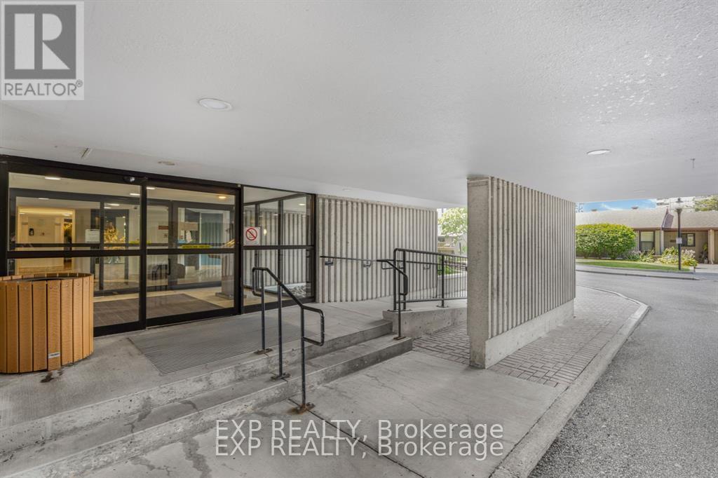 1603 - 1081 Ambleside Drive, Ottawa, Ontario  K2B 8C8 - Photo 3 - X12934154