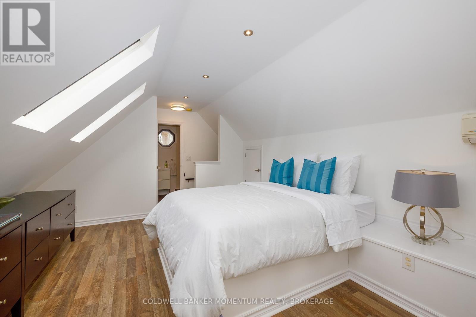 113 Centre Street, Niagara-On-The-Lake, Ontario  L0S 1J0 - Photo 17 - X12934098