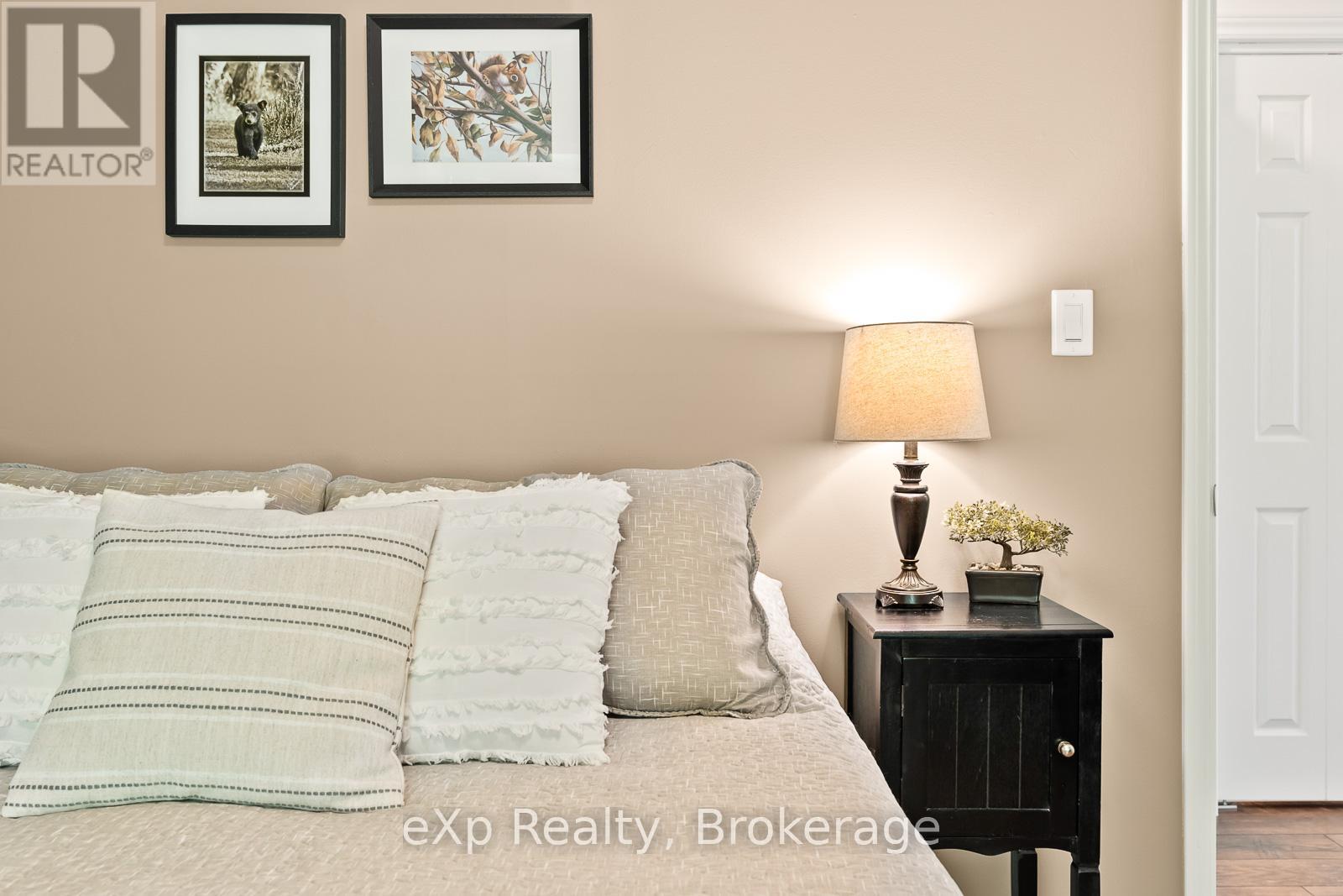 900 Berford Street, South Bruce Peninsula, Ontario  N0H 2T0 - Photo 24 - X12934086