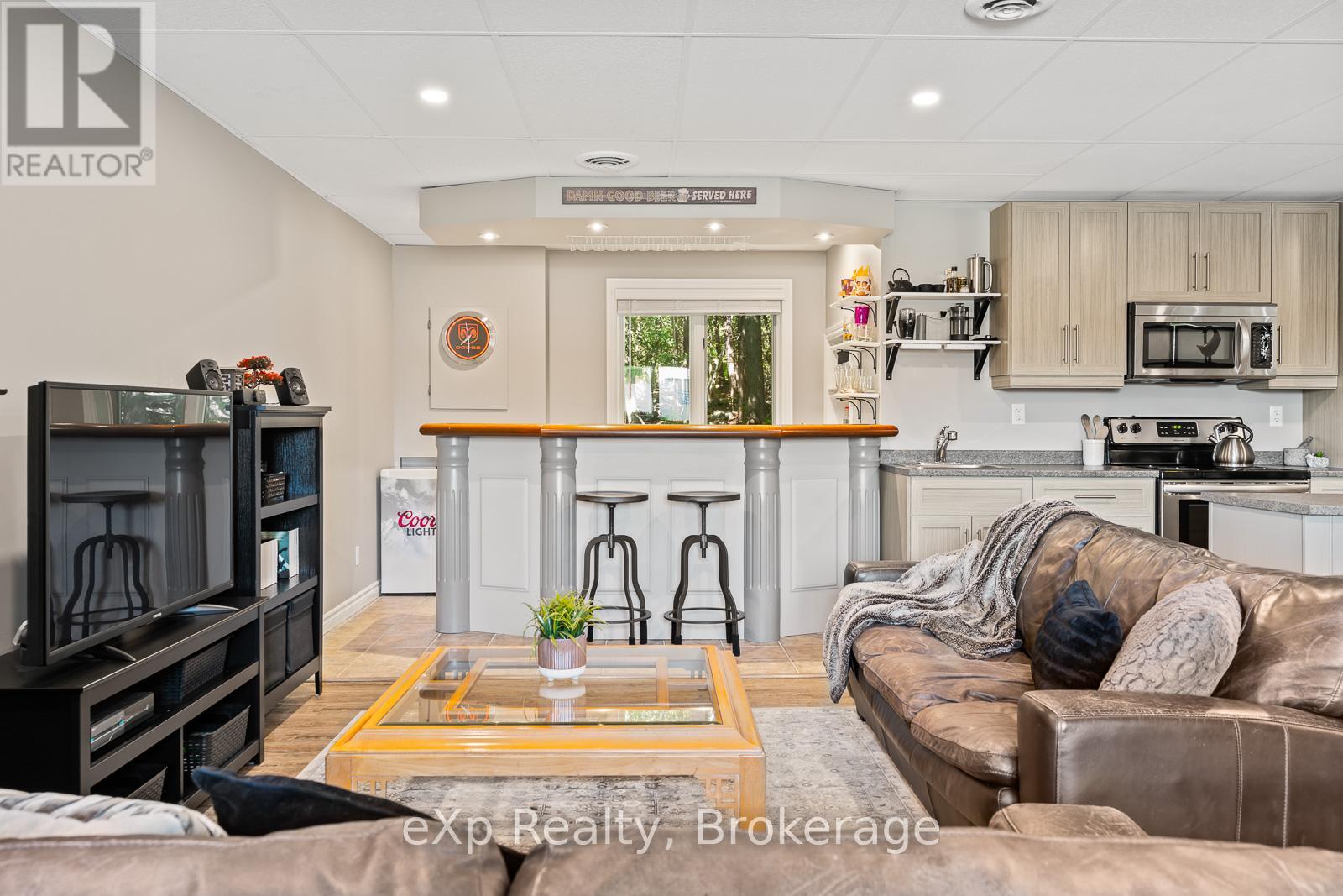 900 Berford Street, South Bruce Peninsula, Ontario  N0H 2T0 - Photo 36 - X12934086