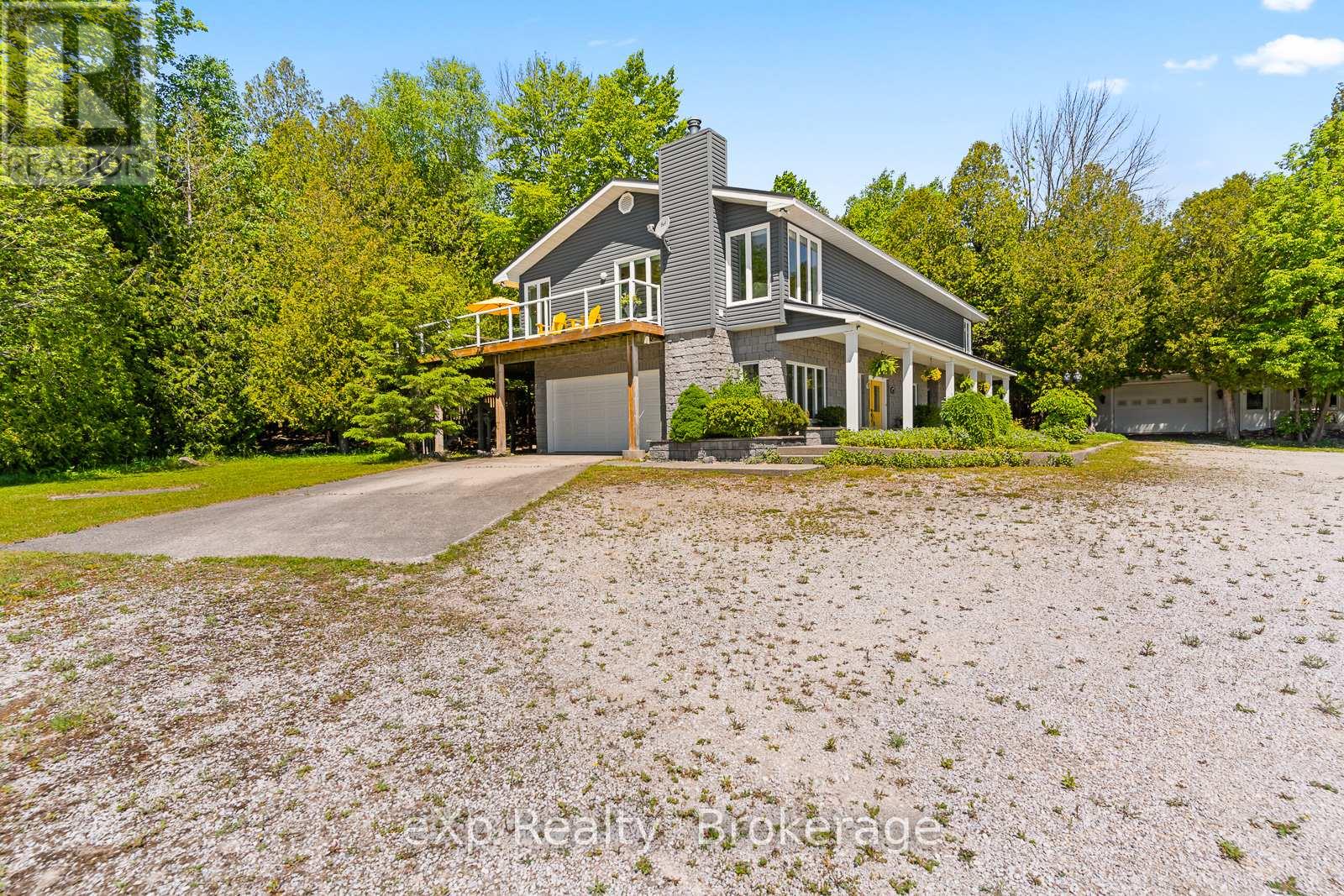 900 Berford Street, South Bruce Peninsula, Ontario  N0H 2T0 - Photo 2 - X12934088