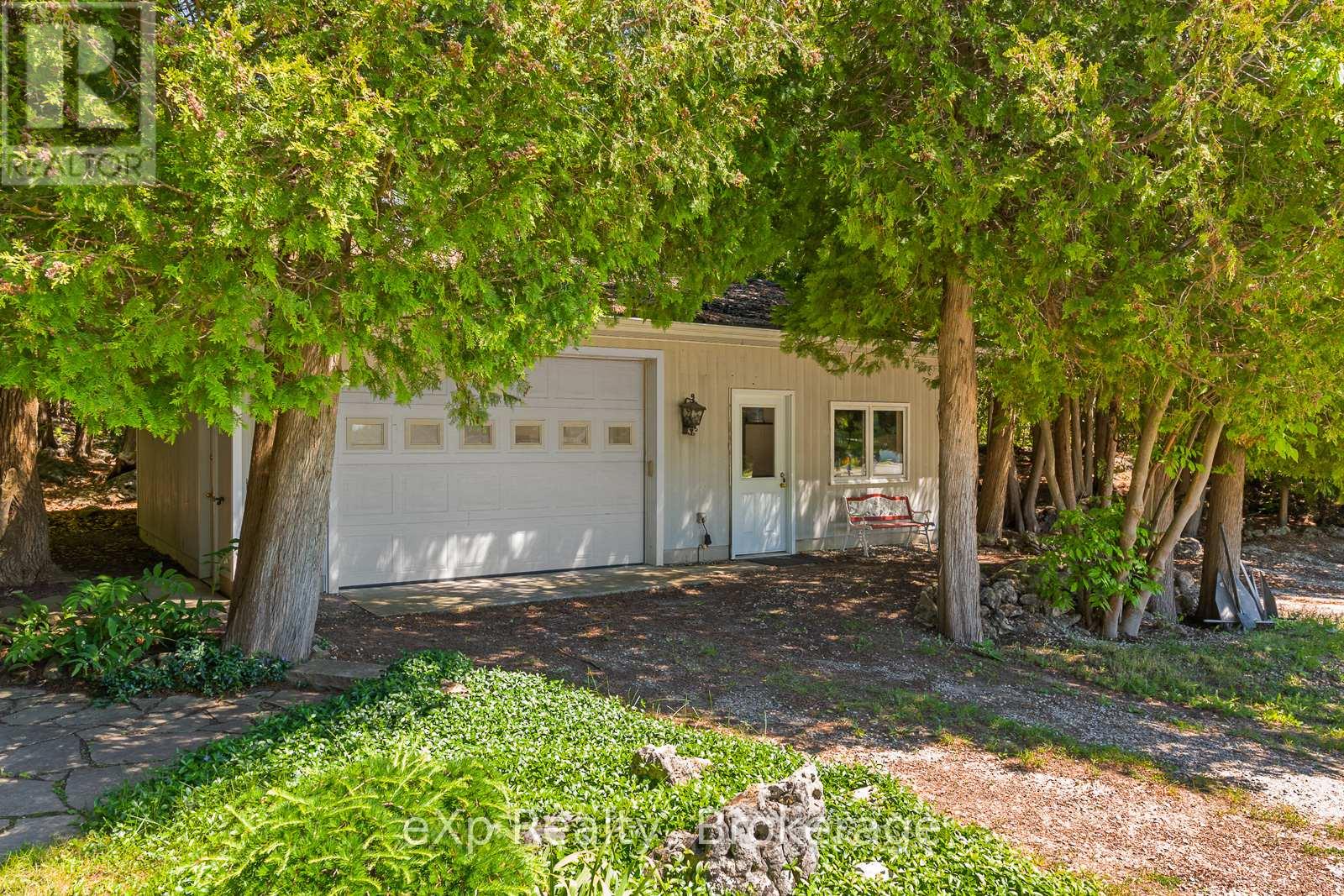 900 Berford Street, South Bruce Peninsula, Ontario  N0H 2T0 - Photo 35 - X12934088