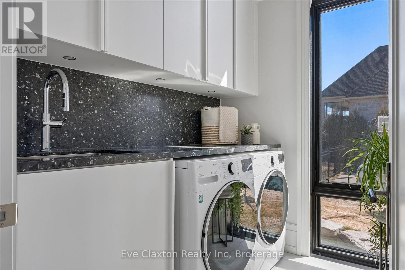 112 Heritage Lake Drive, Puslinch, Ontario  N0B 2J0 - Photo 31 - X12934126