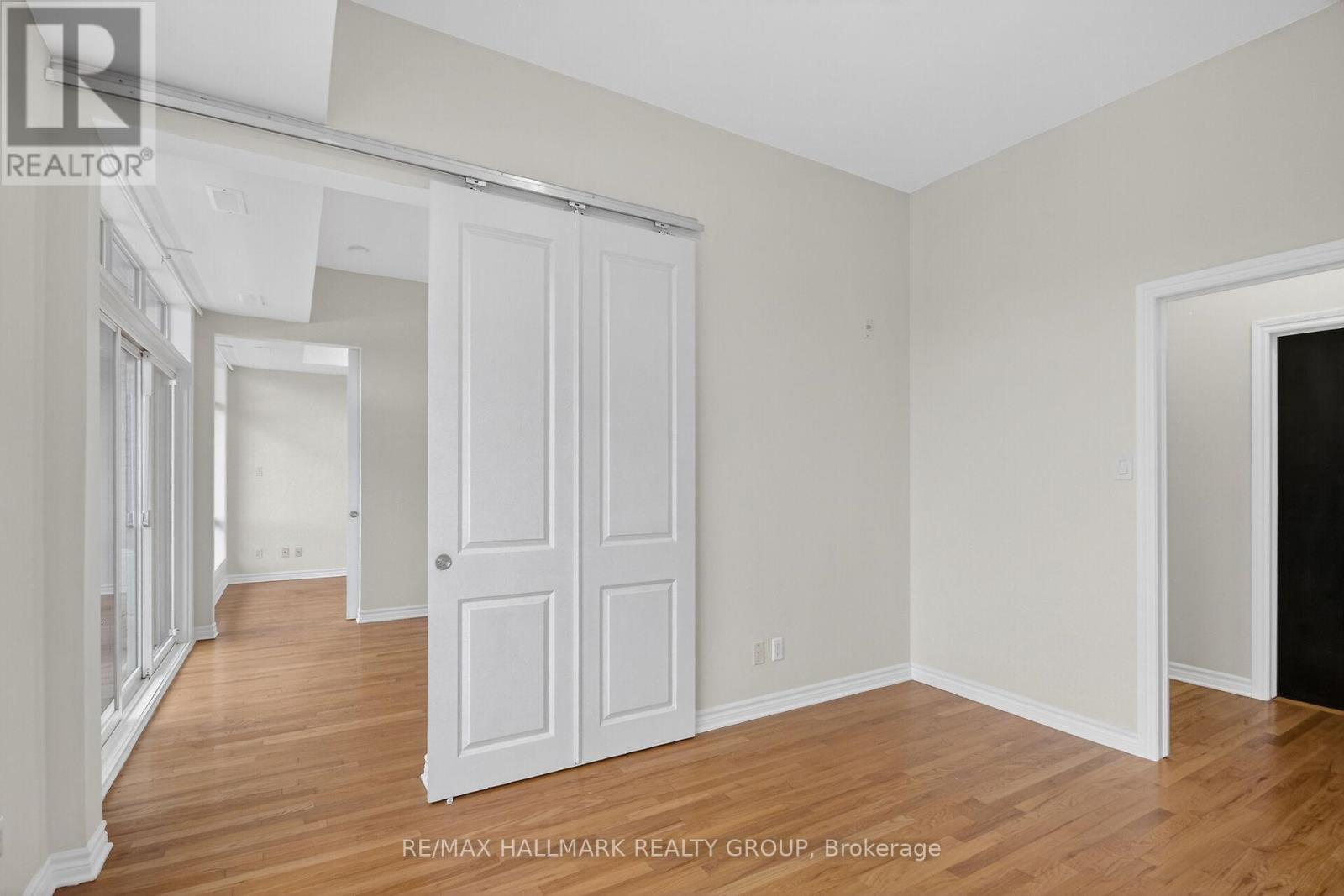 210 - 682 Churchill Avenue N, Ottawa, Ontario  K1Z 5G5 - Photo 12 - X12890732