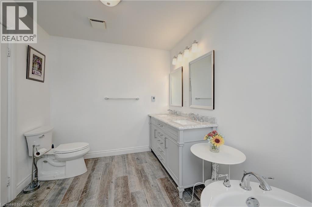 524 Beechwood Drive Unit# 10, Waterloo, Ontario  N2T 2G9 - Photo 33 - 40815919