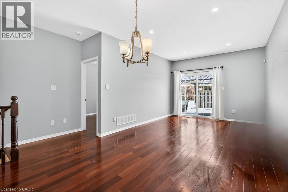 26 Manitoulin Trail, Glanbrook, Ontario  L9B 2X8 - Photo 9 - 40803550