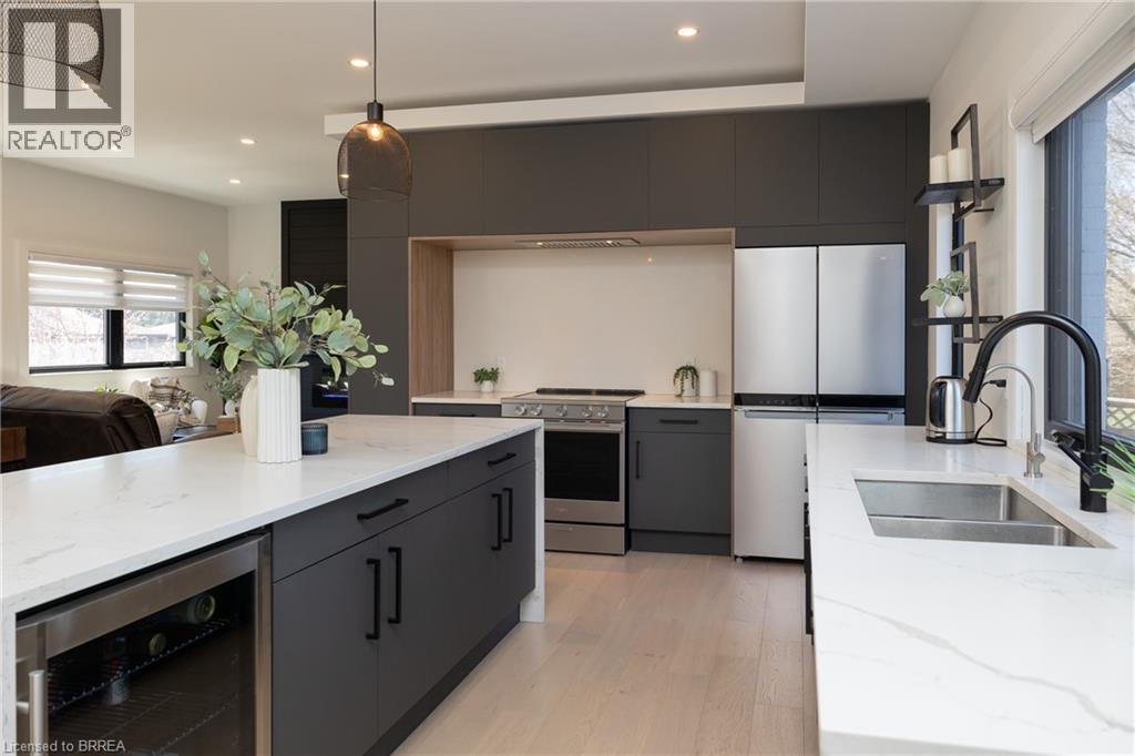 40 Varadi Avenue, Brantford, Ontario  N3R 3N3 - Photo 12 - 40811249