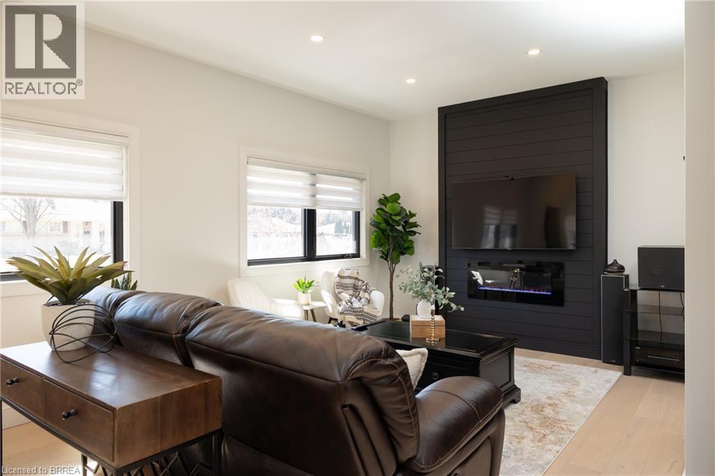 40 Varadi Avenue, Brantford, Ontario  N3R 3N3 - Photo 13 - 40811249