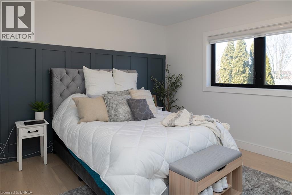 40 Varadi Avenue, Brantford, Ontario  N3R 3N3 - Photo 26 - 40811249