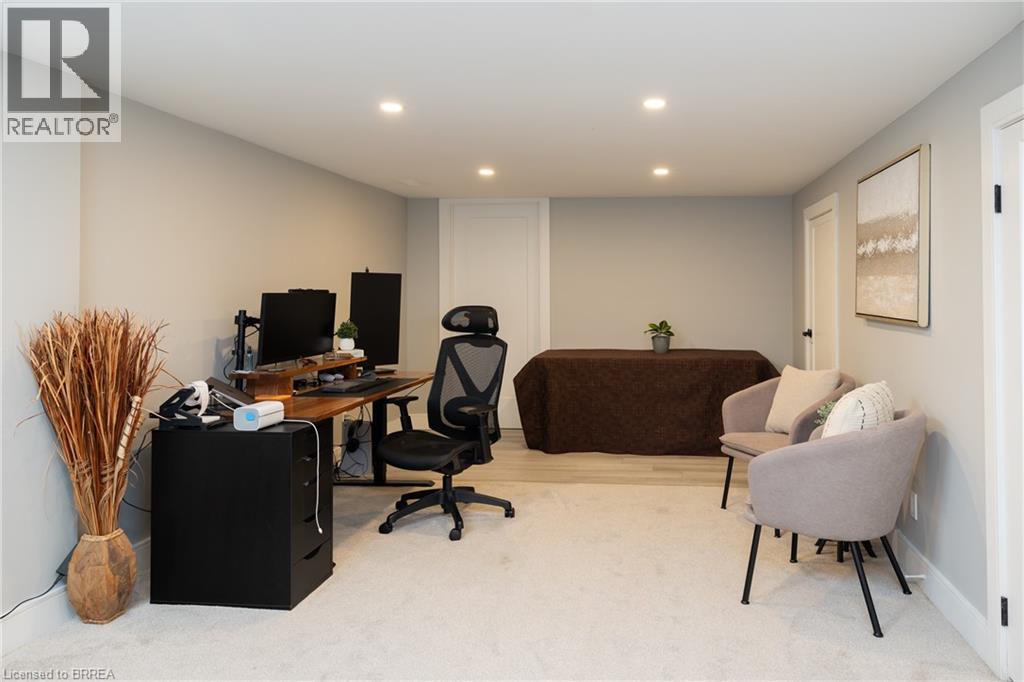 40 Varadi Avenue, Brantford, Ontario  N3R 3N3 - Photo 30 - 40811249