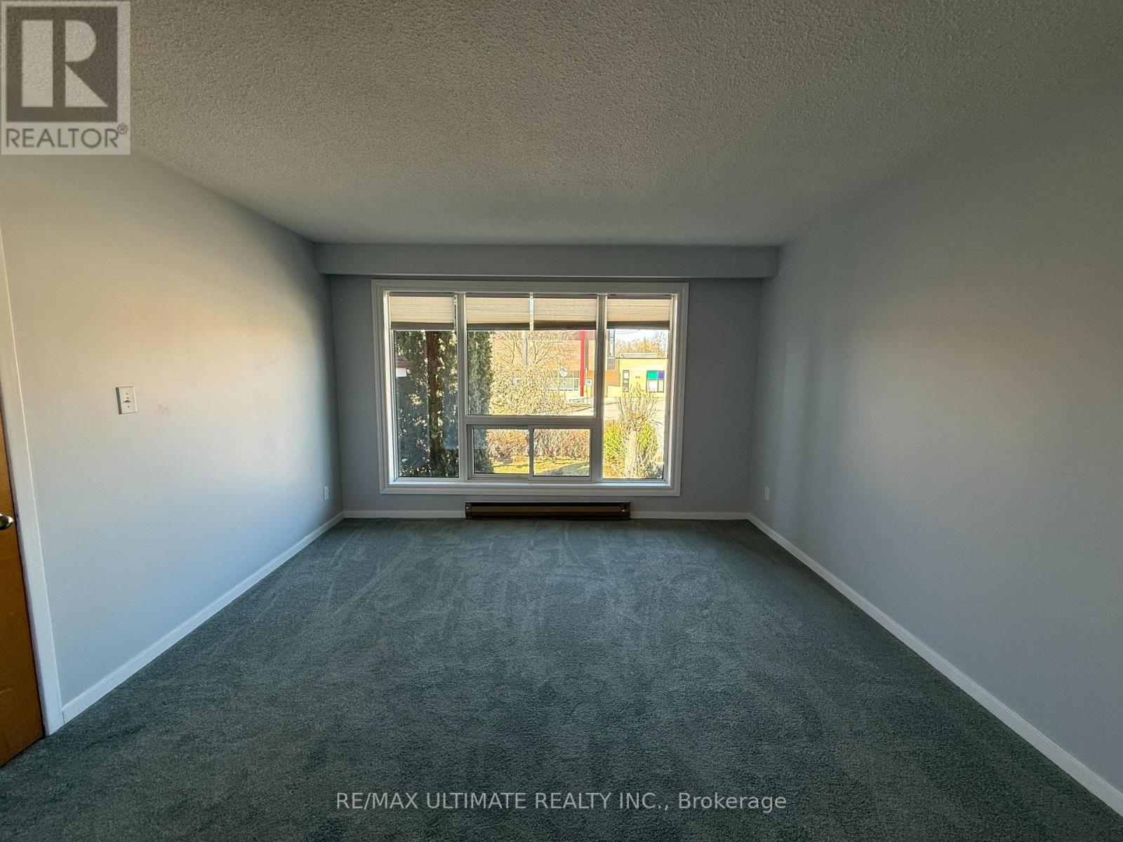 Main - 43 Chapman Avenue, Toronto, Ontario  M4B 1C6 - Photo 10 - E12934178