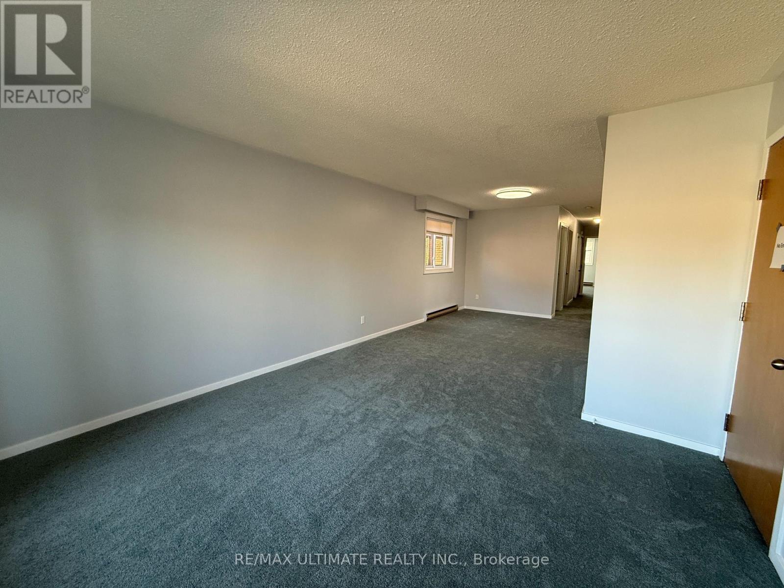 Main - 43 Chapman Avenue, Toronto, Ontario  M4B 1C6 - Photo 11 - E12934178