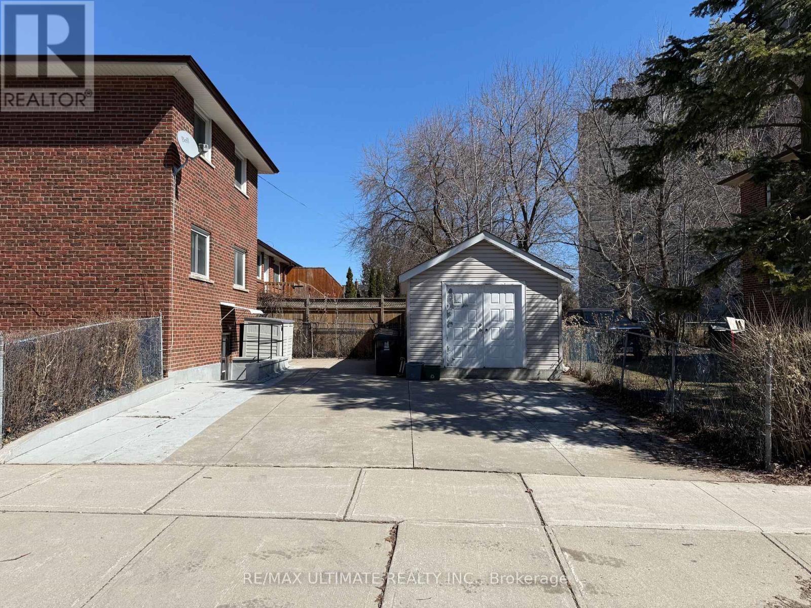 Main - 43 Chapman Avenue, Toronto, Ontario  M4B 1C6 - Photo 5 - E12934178