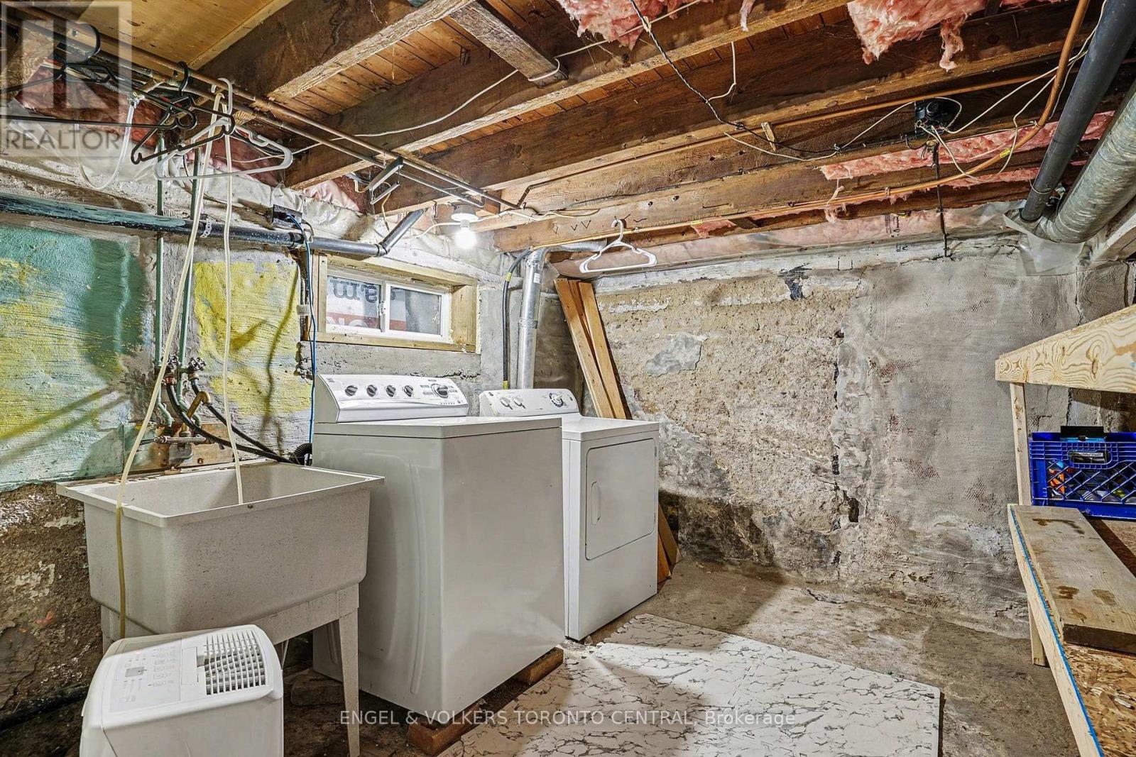 179 Coleman Avenue, Toronto, Ontario  M4C 1P9 - Photo 24 - E12887976