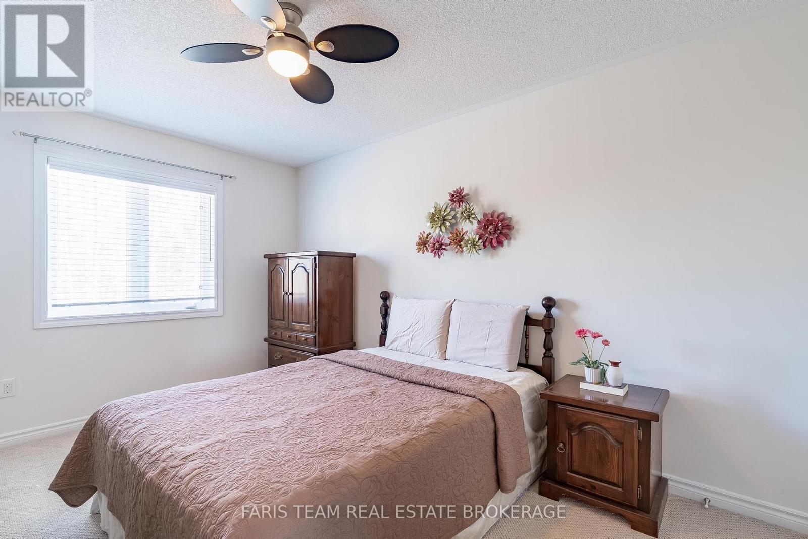 93 Collier Crescent, Essa, Ontario  L3W 0M8 - Photo 17 - N12934116