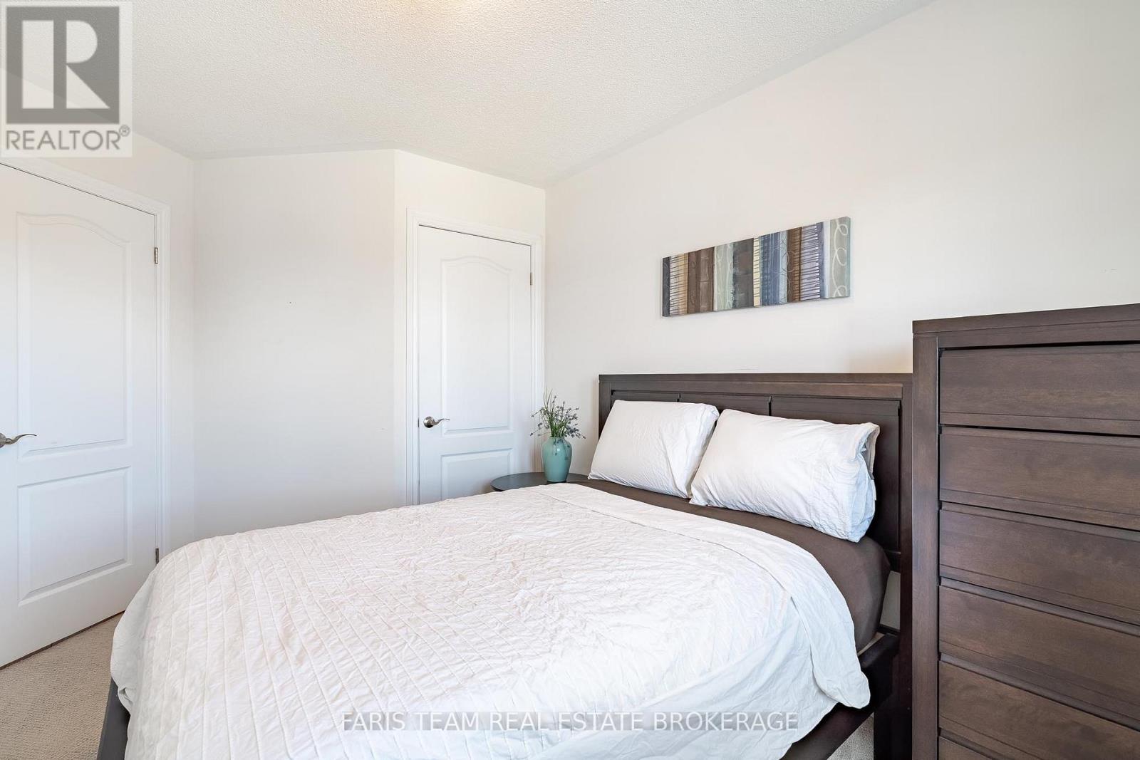 93 Collier Crescent, Essa, Ontario  L3W 0M8 - Photo 20 - N12934116