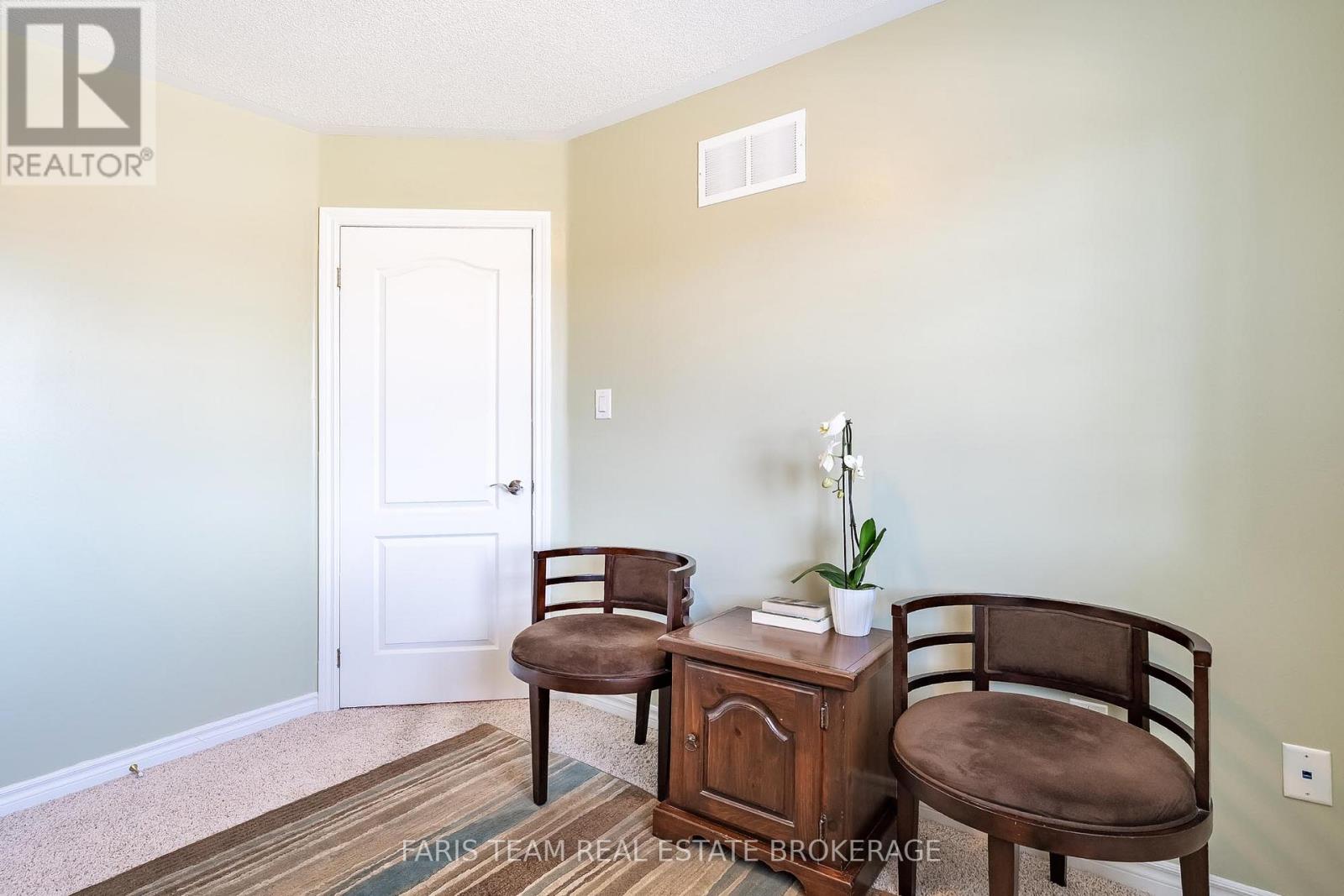 93 Collier Crescent, Essa, Ontario  L3W 0M8 - Photo 23 - N12934116