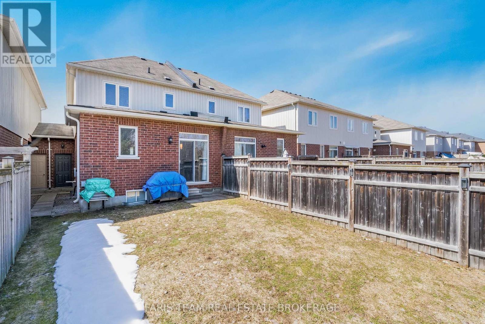 93 Collier Crescent, Essa, Ontario  L3W 0M8 - Photo 28 - N12934116