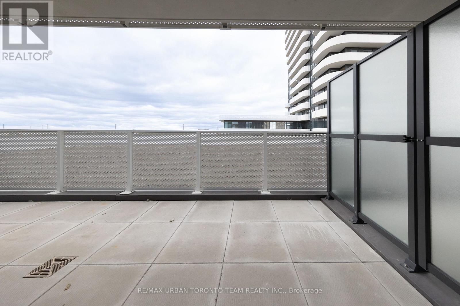 712 - 195 Commerce Street, Vaughan, Ontario  L4K 5Z7 - Photo 8 - N12934224