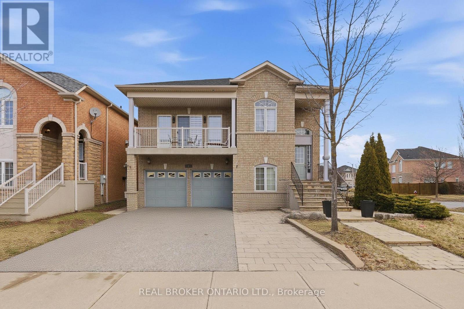 Main - 2 Sir Jacobs Crescent, Brampton, Ontario  L7A 3T4 - Photo 1 - W12924810