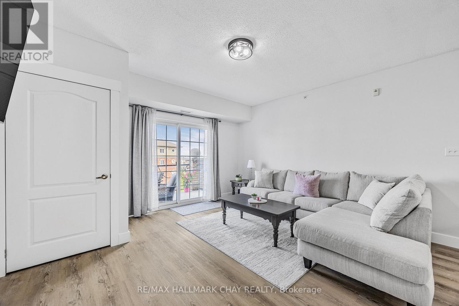 409 - 41 Ferndale Drive S, Barrie (Ardagh), Ontario  L4N 5T6 - Photo 7 - S12934194