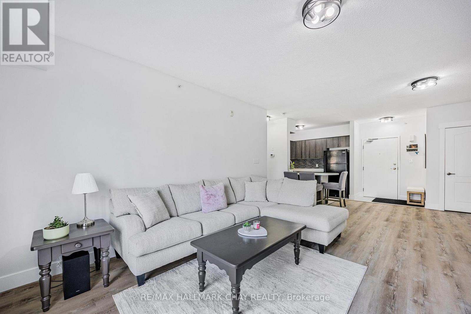 409 - 41 Ferndale Drive S, Barrie (Ardagh), Ontario  L4N 5T6 - Photo 9 - S12934194