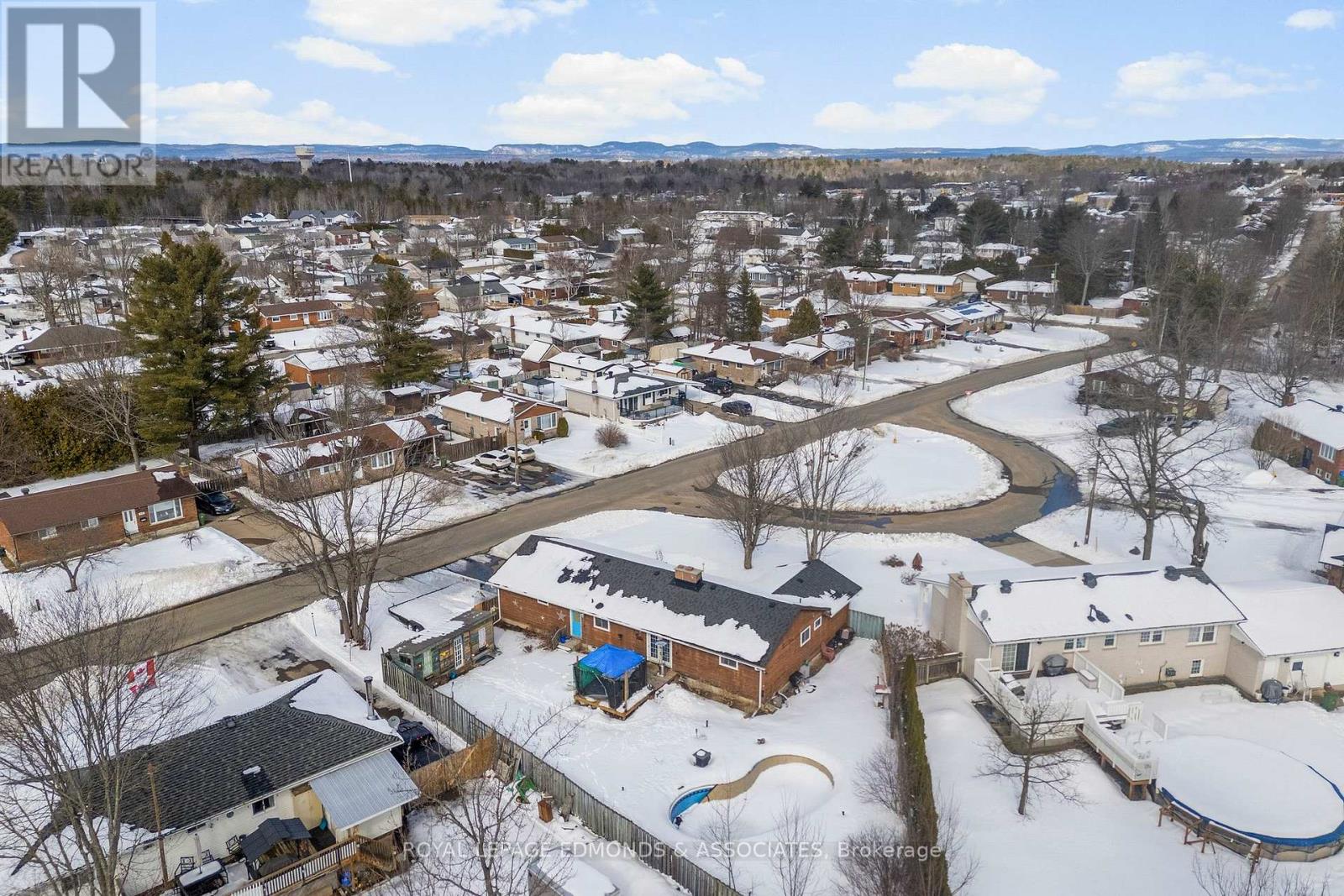 58 Hilda Street, Petawawa, Ontario  K8H 2Z5 - Photo 39 - X12932318