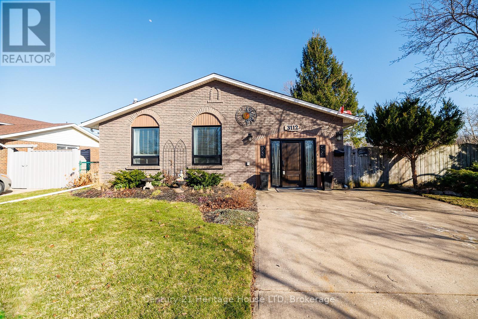 3112 USSHER STREET, Niagara Falls, Ontario