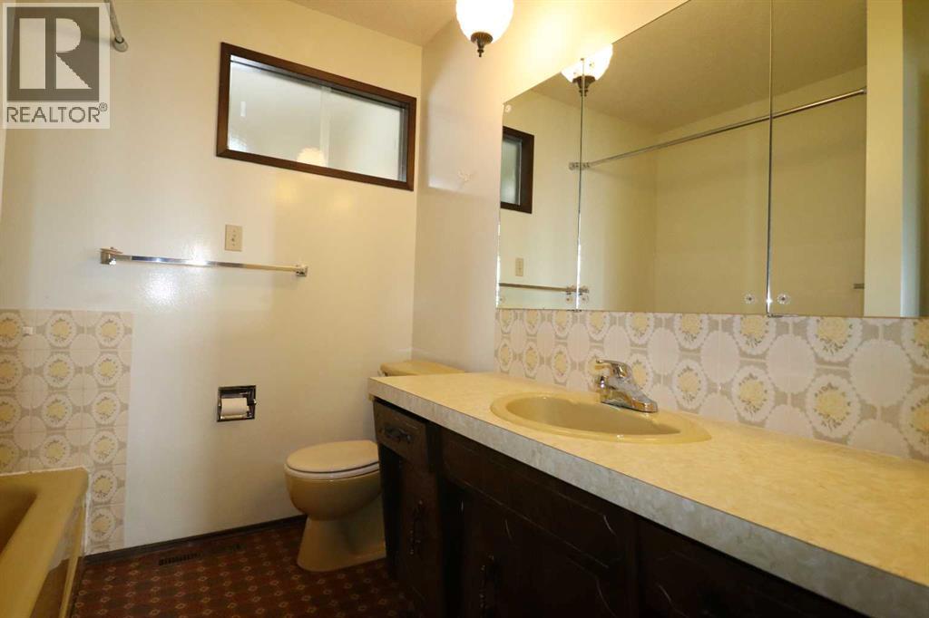 2422 16 Street N, Lethbridge, Alberta  T1H 4P4 - Photo 15 - A2296646