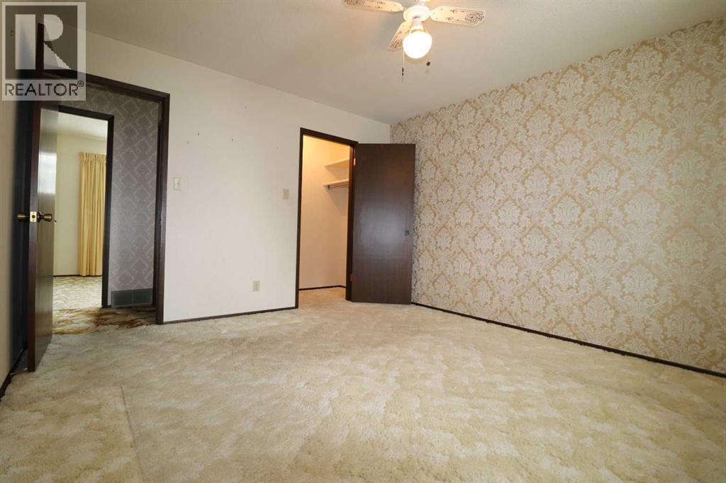 2422 16 Street N, Lethbridge, Alberta  T1H 4P4 - Photo 12 - A2296646